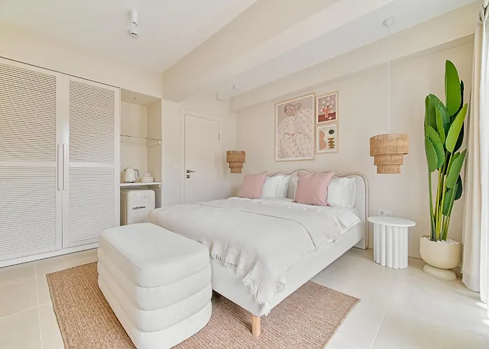 Wake Cup Alacati Love hotel