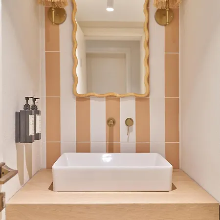 Wake Cup Alacati Love hotel