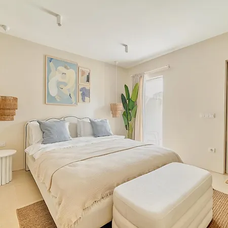 Wake Cup Alacati Love hotel