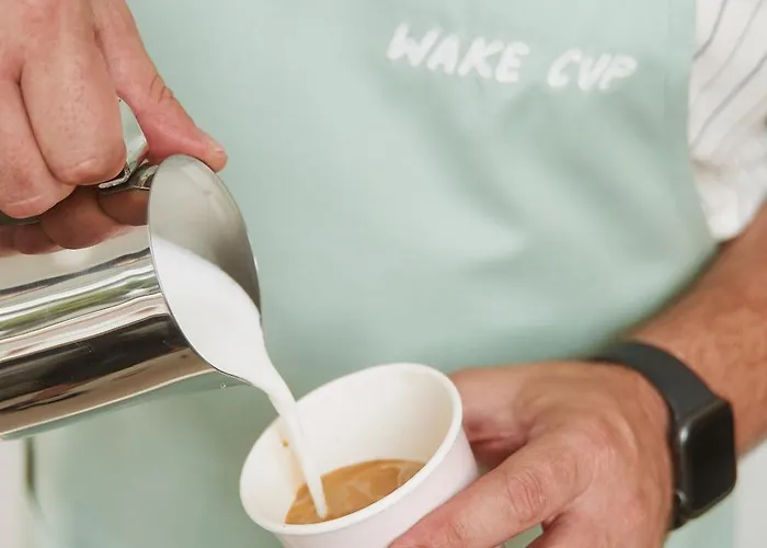 Готель для побачень Wake Cup Alacati *